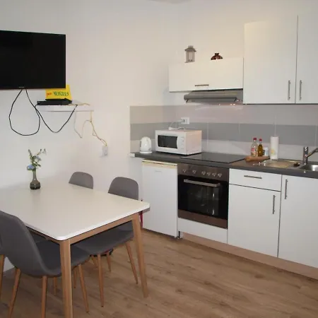 Monte Apartment *