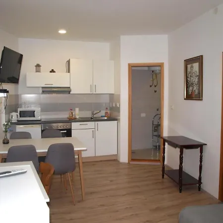 Apartment Monte *